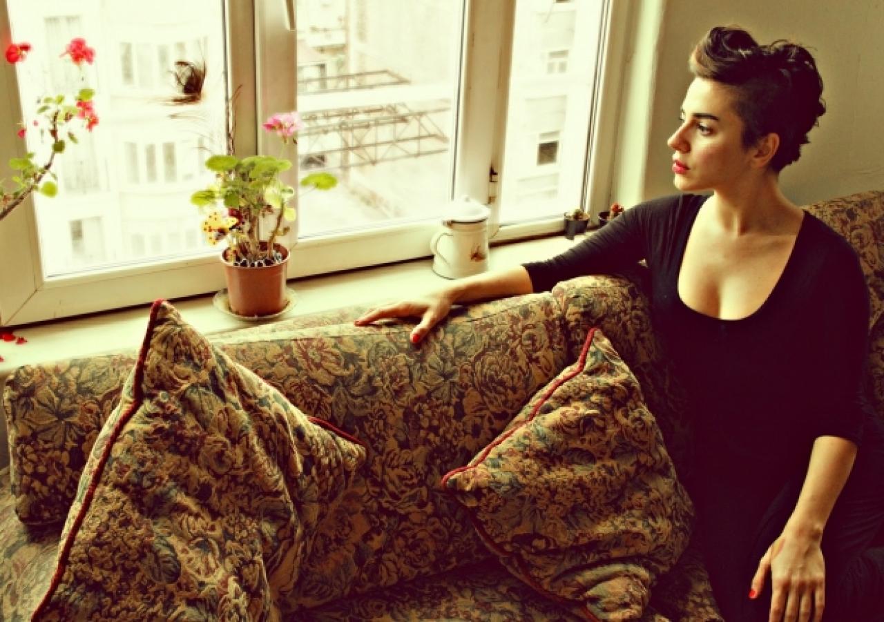 Ceylan Ertem bir kadınla aşk yaşamayı istediğini açıkladı