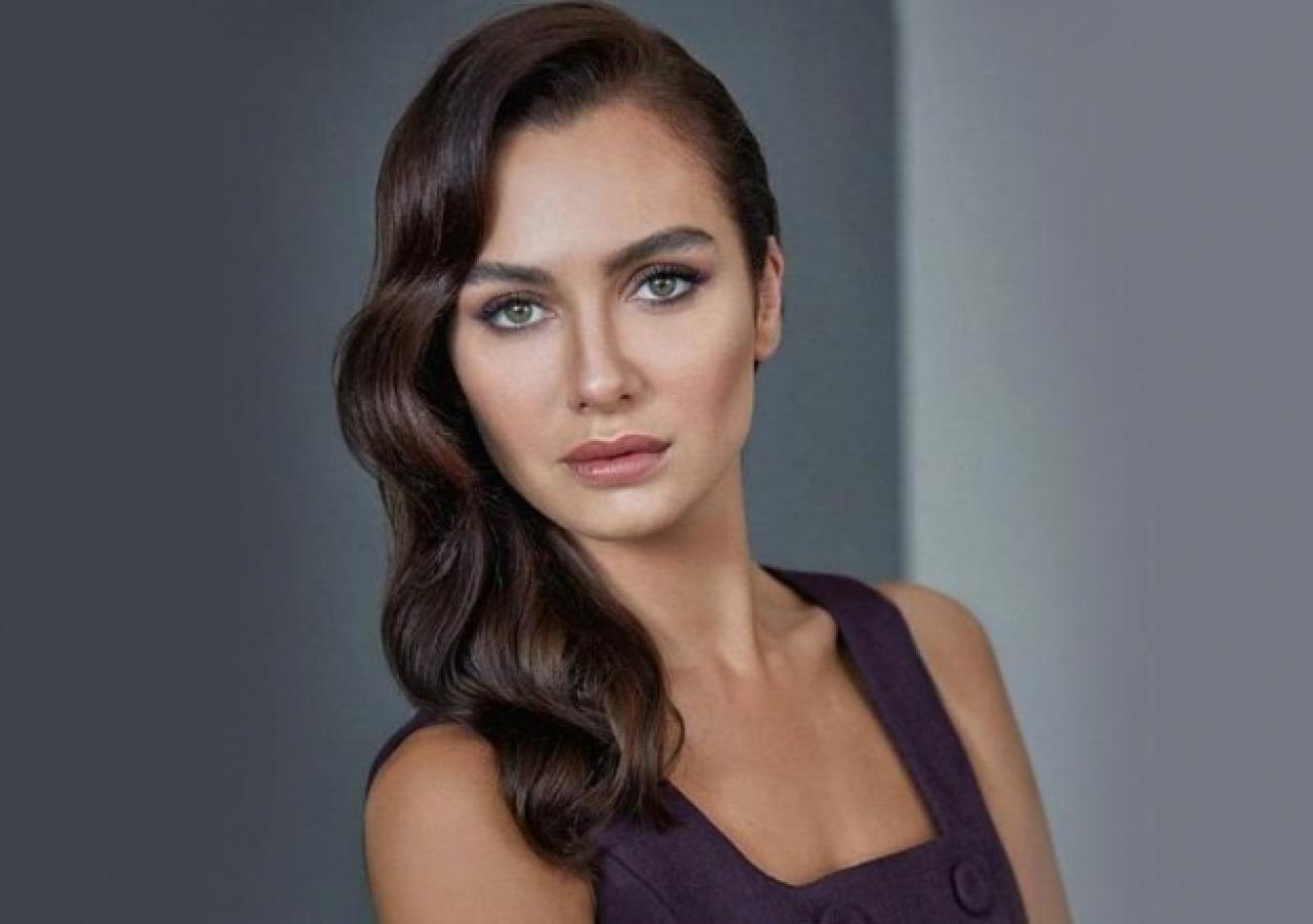 Birce Akalay Instagram'dan isyan etti