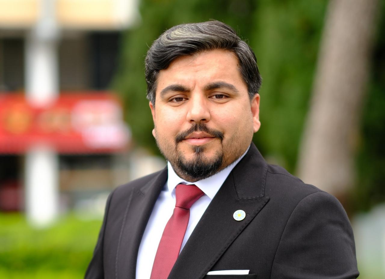 Arif Kocabıyık kimdir, aslen nereli, kaç yaşında, alevi mi, hangi partili? İşte Sokak Röportajcısının Hayatı ve Kariyeri