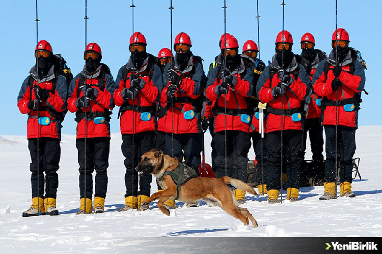 Mehmetçik Afetzedelerin Yardımına Hazır