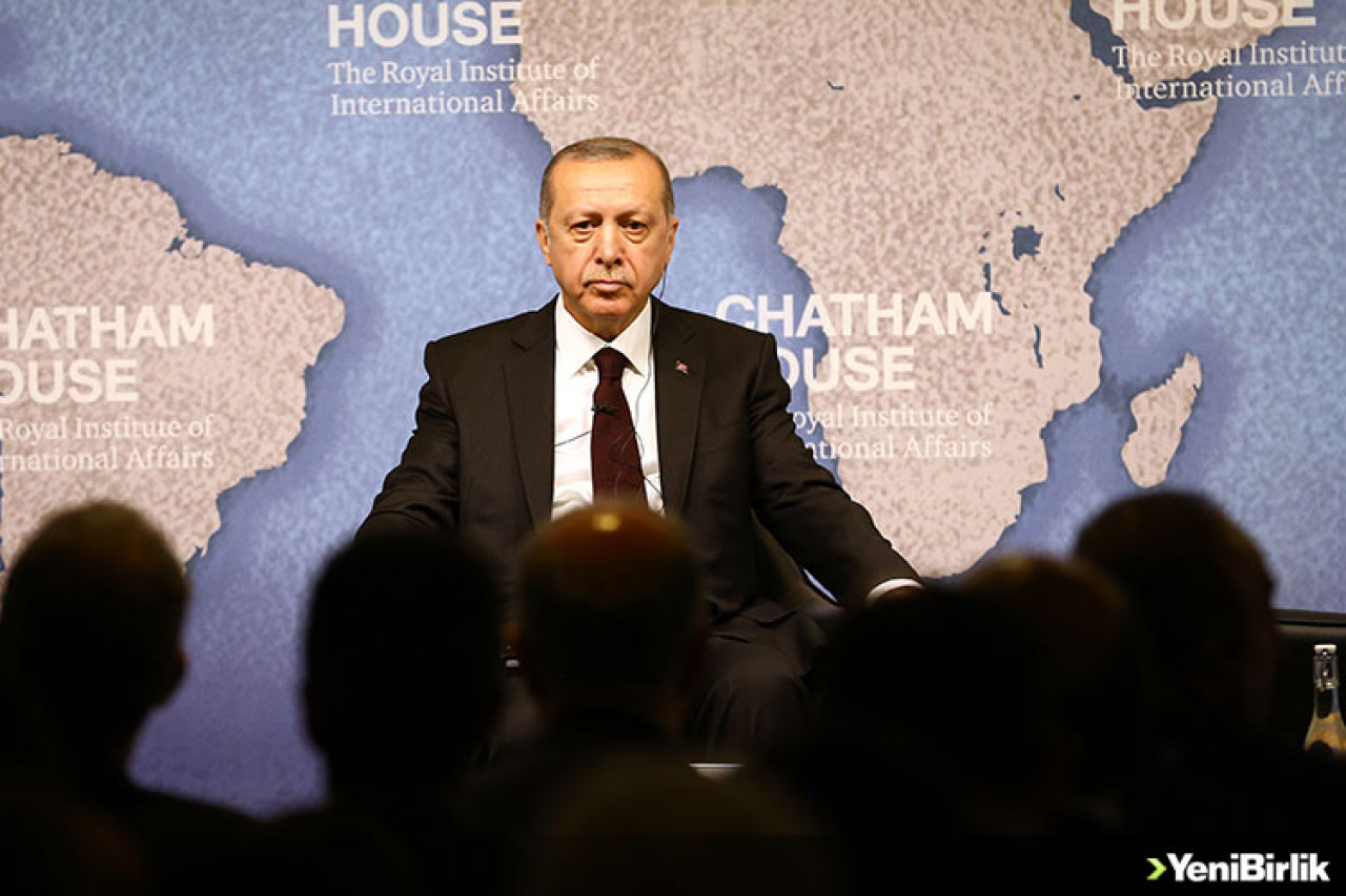 "Hamlet Bir Daha Yazılsaydı Yine Aynı Şeyi Söylerdi: Dünyanın Çivisi Çıkmış"