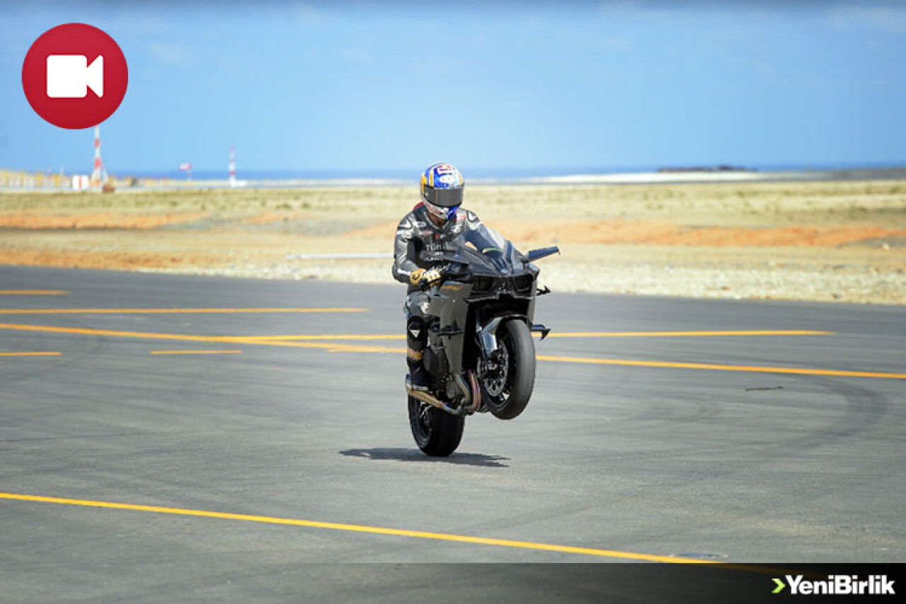 Kenan Sofuoğlu F-16 Uçağıyla Yarıştı