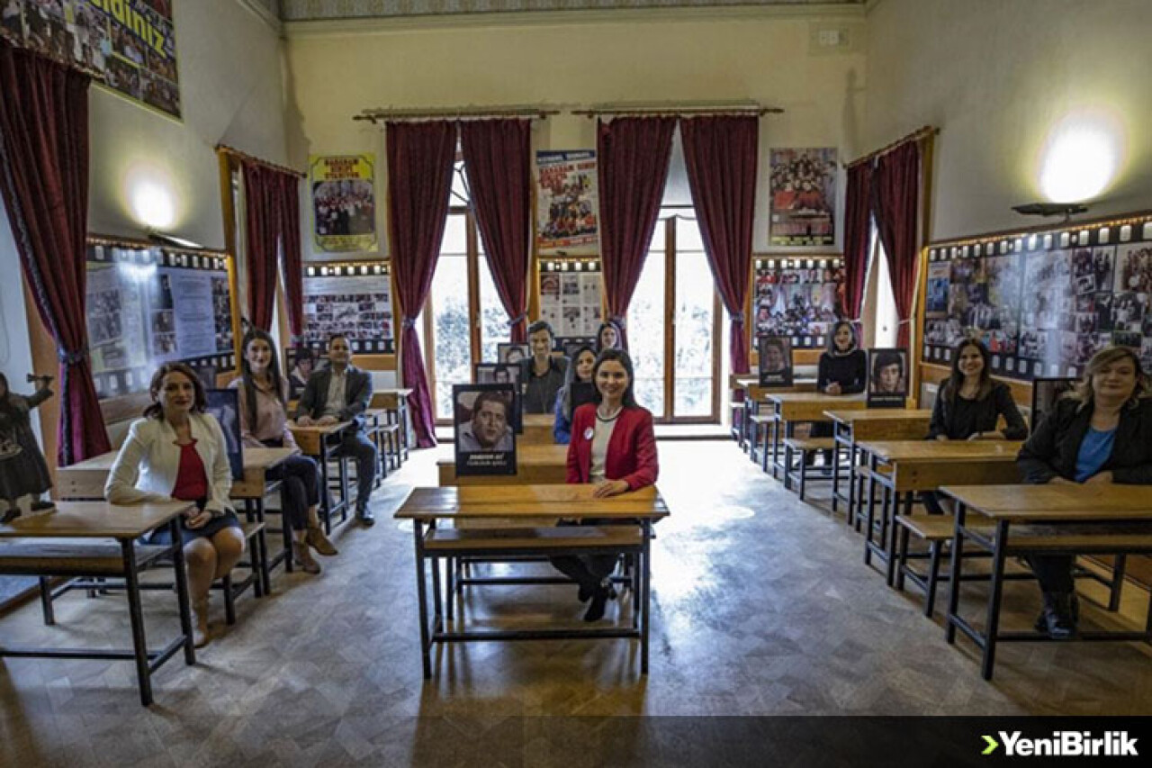 EBA TV İlkokul dersleri Hababam Sınıfı'nın çekildiği 168 yıllık kasırdan öğrencilere ulaştı