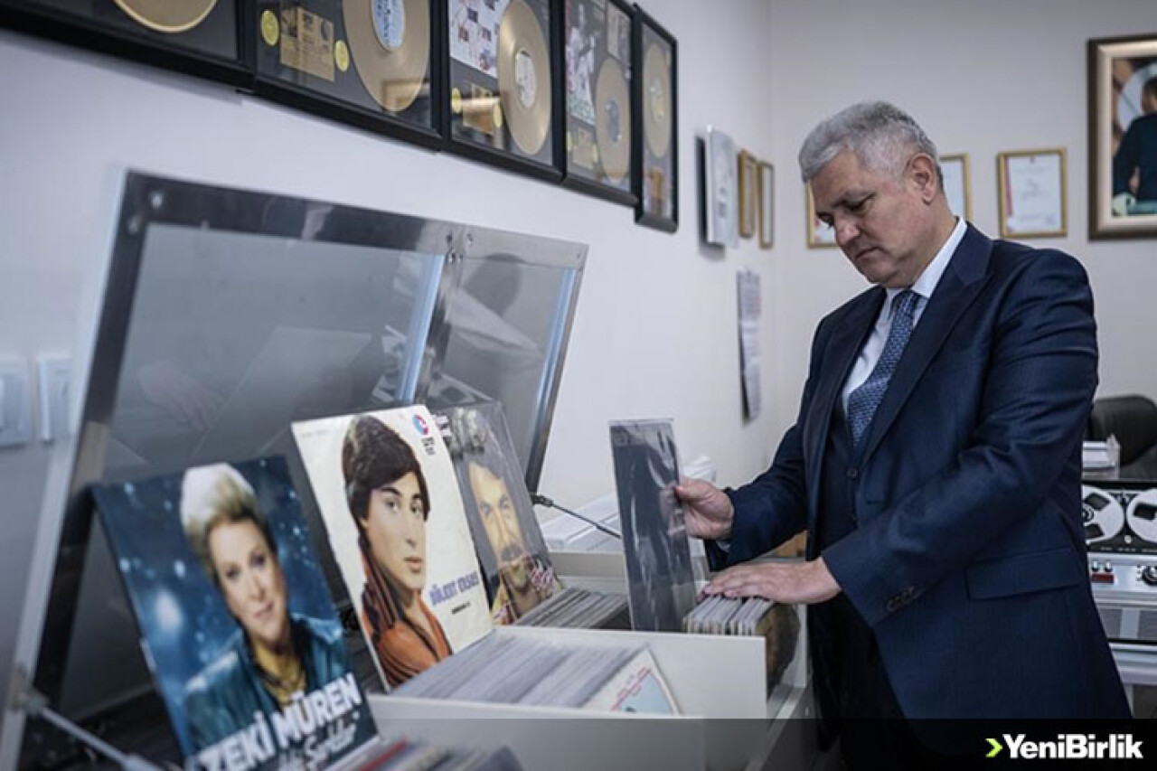 Türkiye'nin ses mirası, 15 bin parçalık plak koleksiyonunda saklı