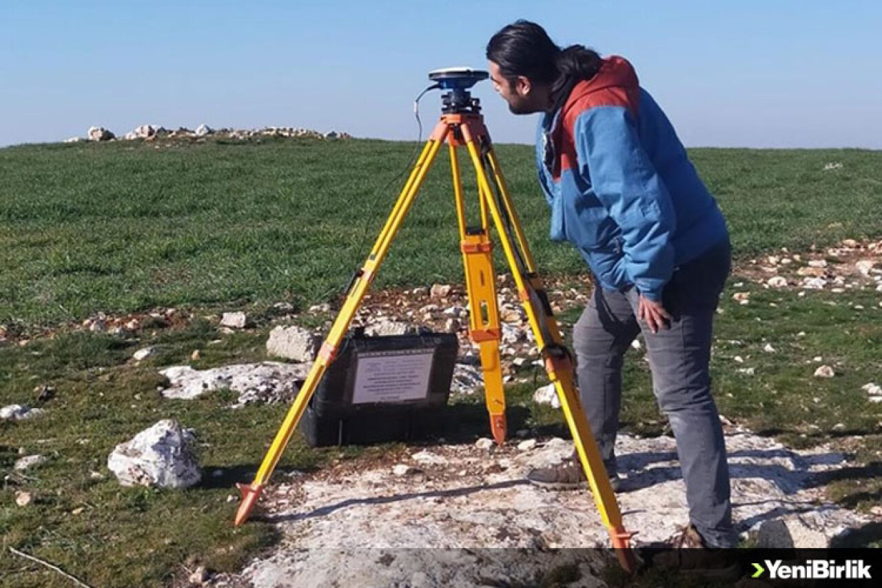 Deprem bölgesinde yer kabuğunu inceleyen bilim insanından "tahribat" değerlendirmesi