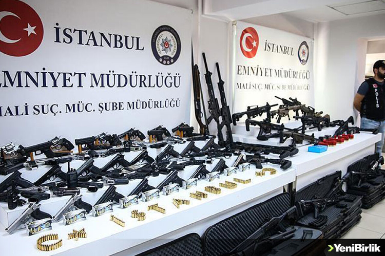 İşte Adnan Oktar'ın Cephaneliği