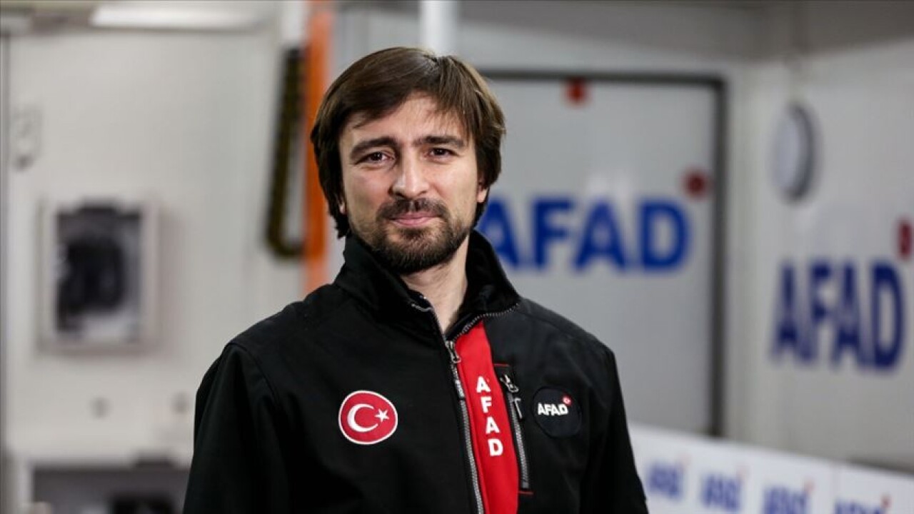 AFAD Başkanı Güllüoğlu: 28 il afet ve acil durum müdürlüğünde milli işletim sistemi Pardus'a geçildi