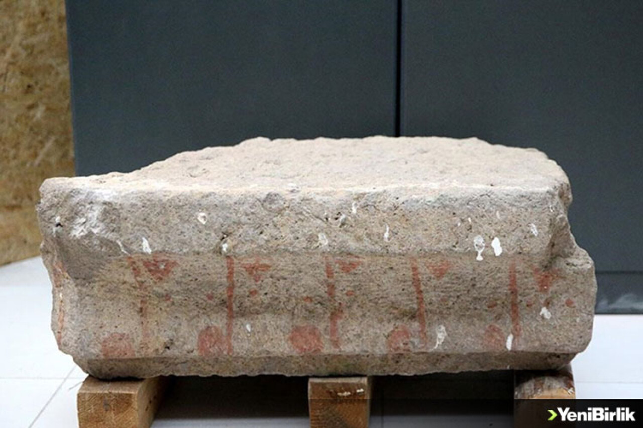 Tesadüfen bulunan taşlar 1700 yıllık tarım takvimini ortaya çıkardı