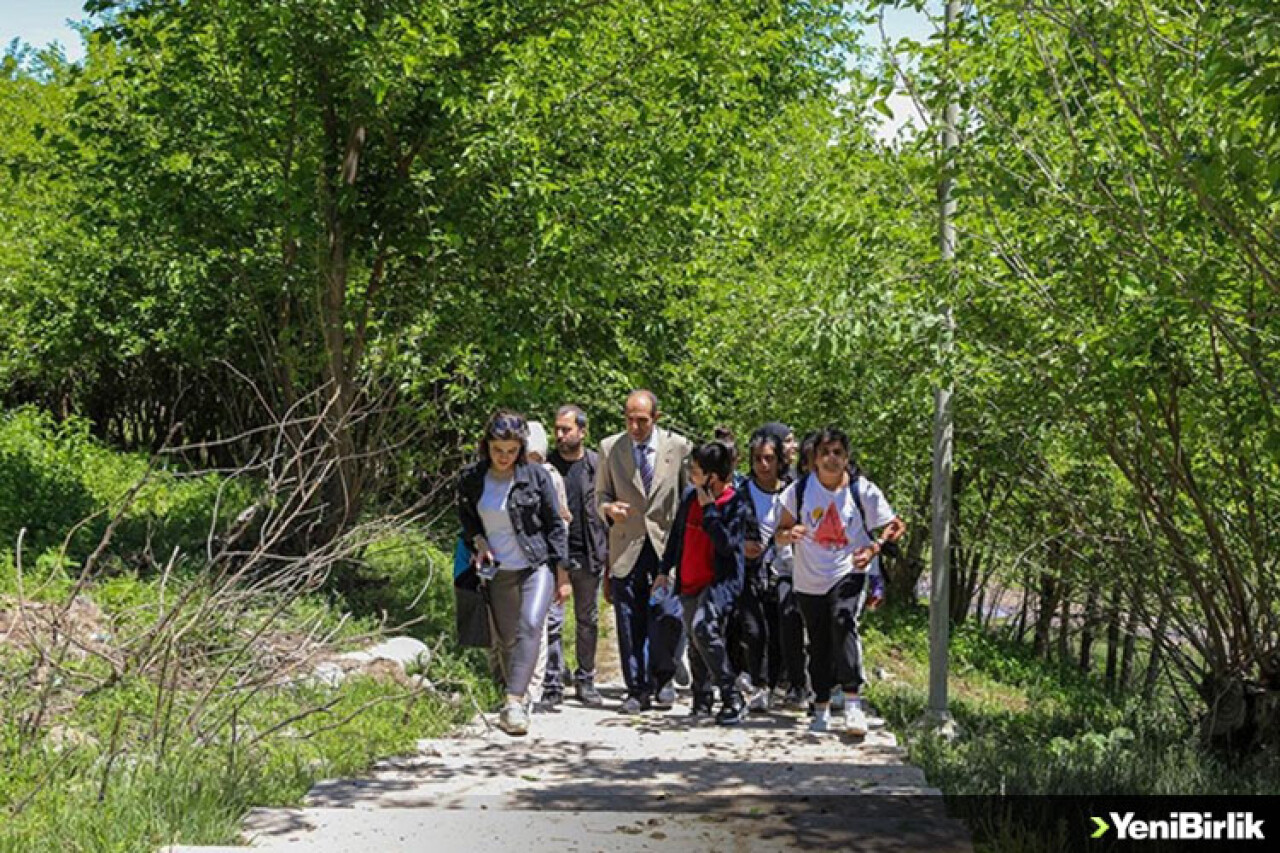 Tarımsal üretim ve biyolojik çeşitliliği Hevsel Bahçeleri'ndeki dersle öğreniyorlar