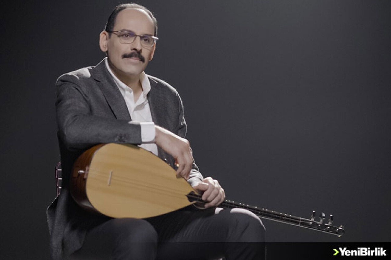 İbrahim Kalın "Mağusa Limanı" Türküsünü Seslendirdi