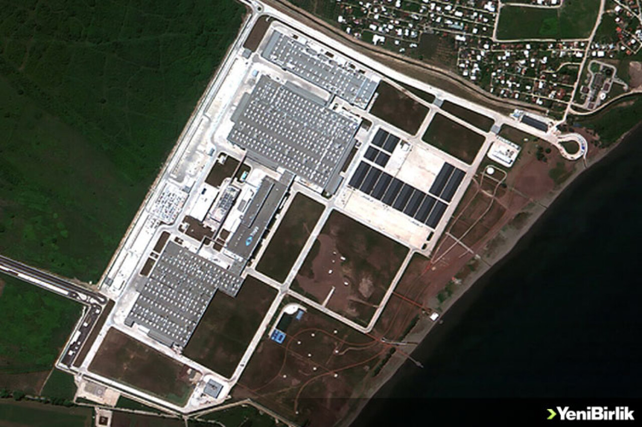 Bakan Kacır, İMECE uydusunun Togg Teknoloji Kampüsü'nden aldığı bir fotoğrafı paylaştı