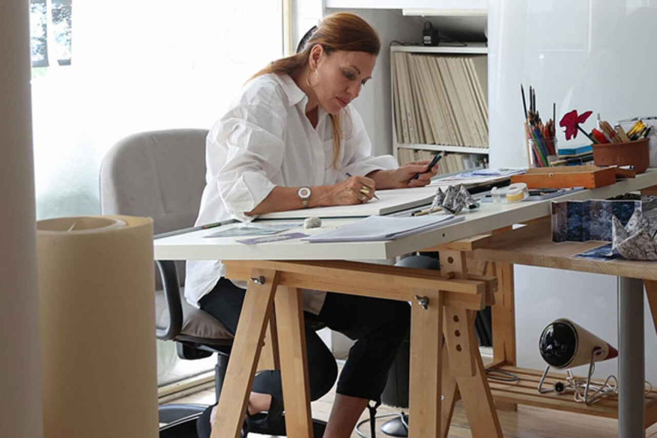 "Yurt dışında ebru sanatını gören şaşırıyor"