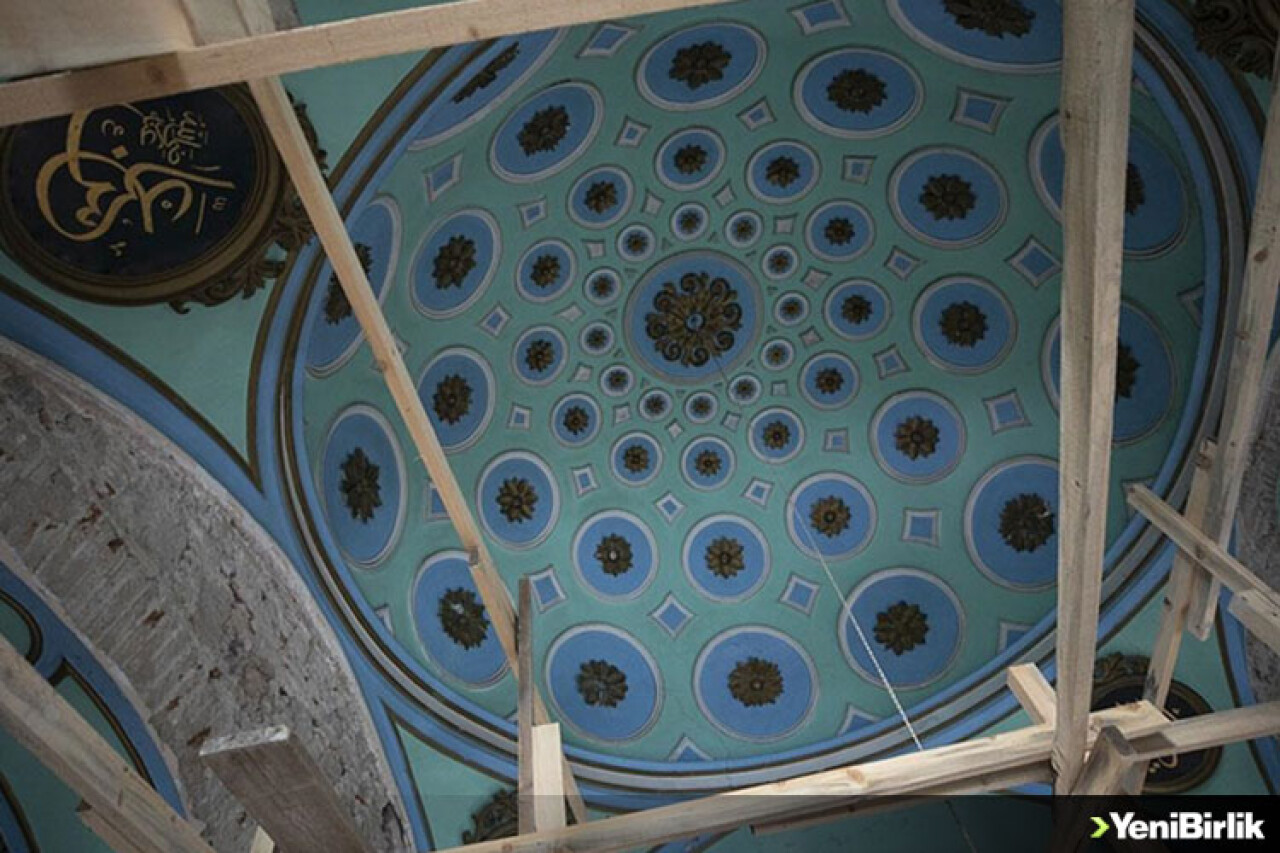 'İzmir'in kalbi'ndeki 400 yıllık Hatuniye Camisi restore ediliyor