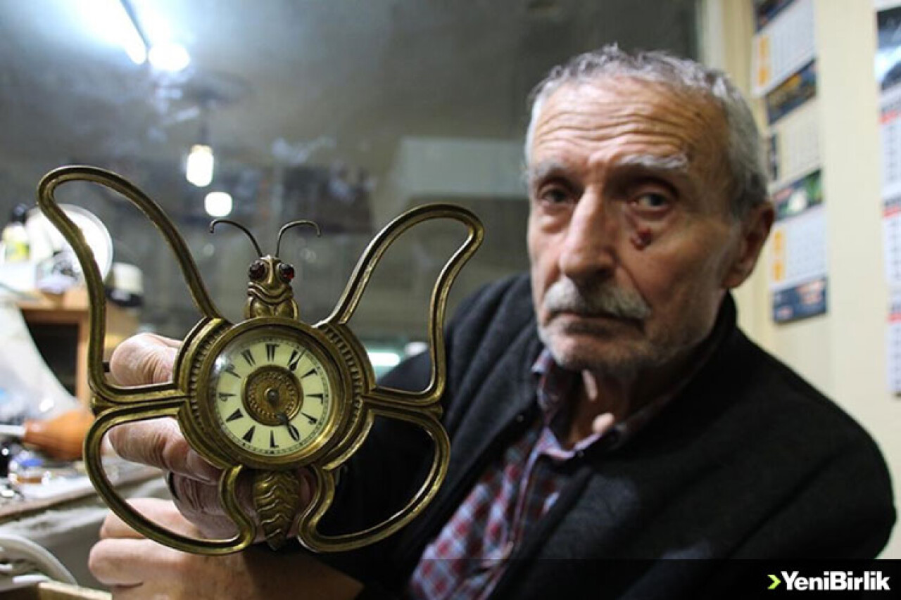 70 yaşındaki saat ustası yarım asırdır zamana ayar veriyor