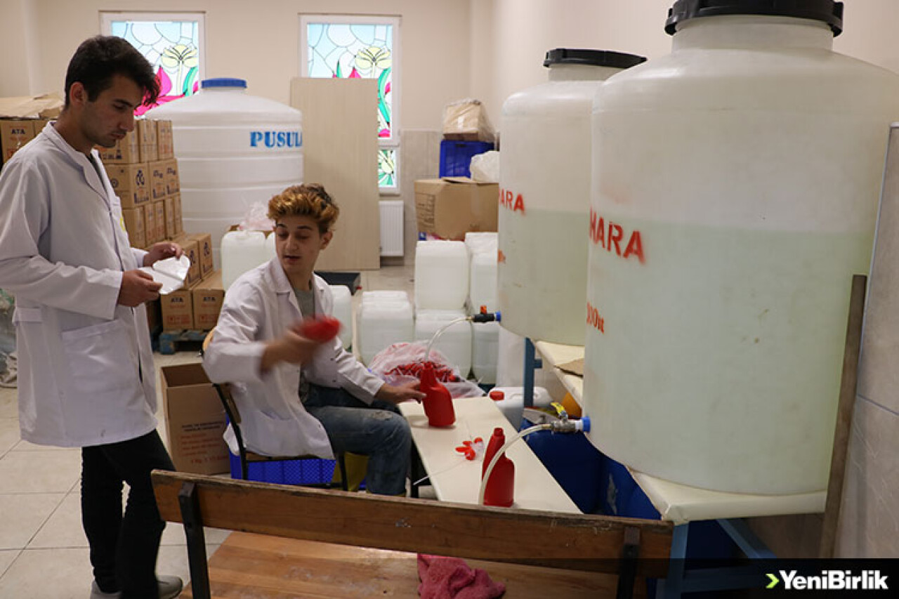 Geleceğin kimyagerlerini yetiştiren "marka" lise