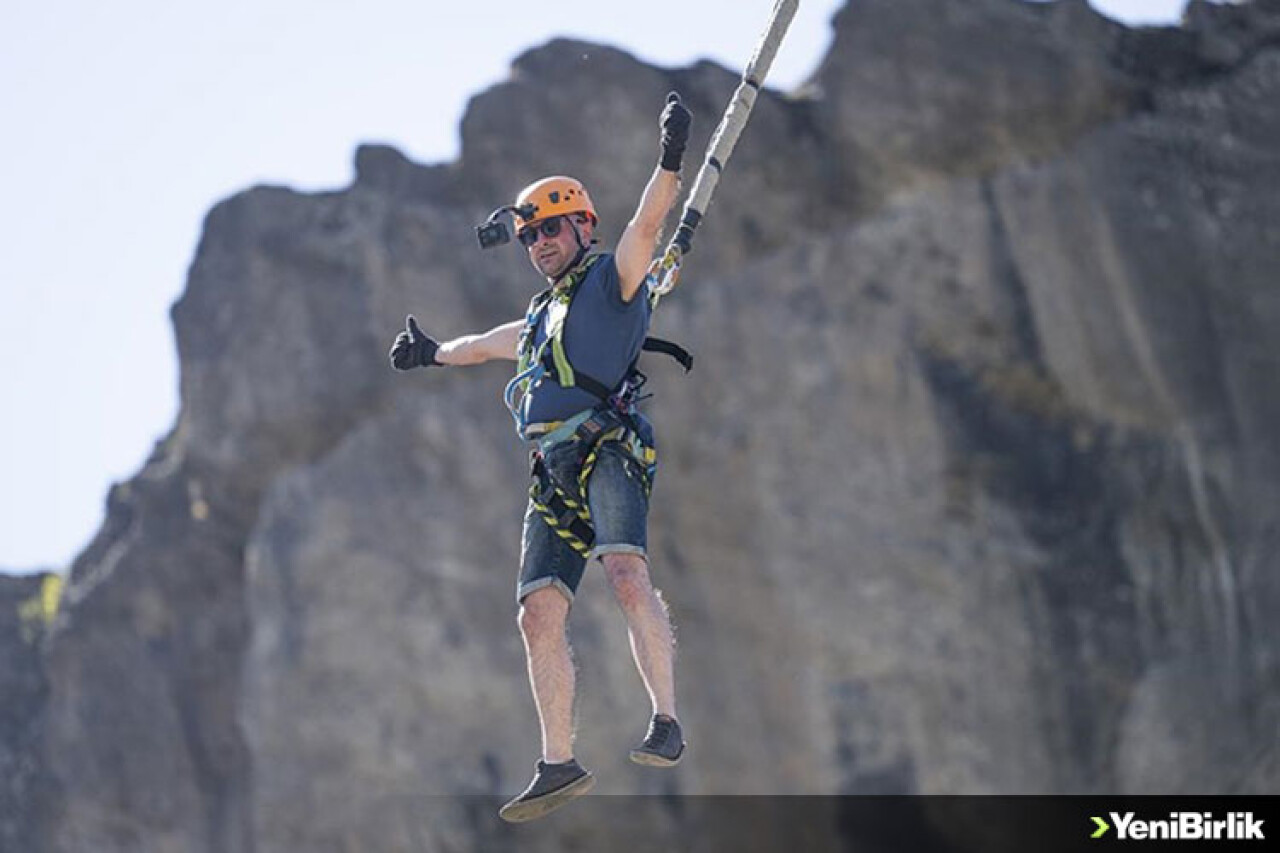 "Sakin şehir" Güdül, "halatla atlama" tutkunlarına ev sahipliği yapıyor
