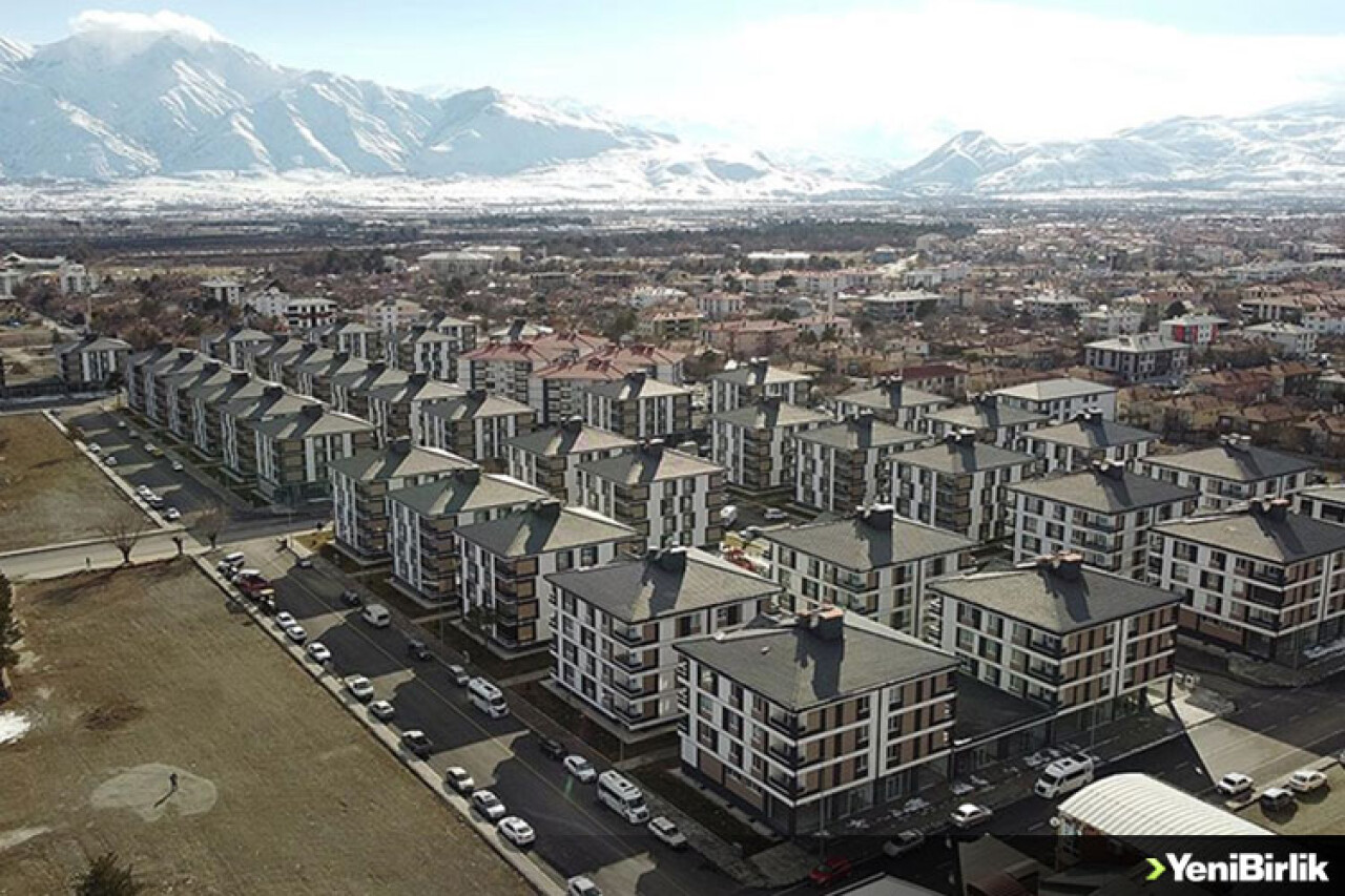 Deprem kuşağındaki Erzincan sıkı yapı denetimi ve yatay mimariyle büyüyor