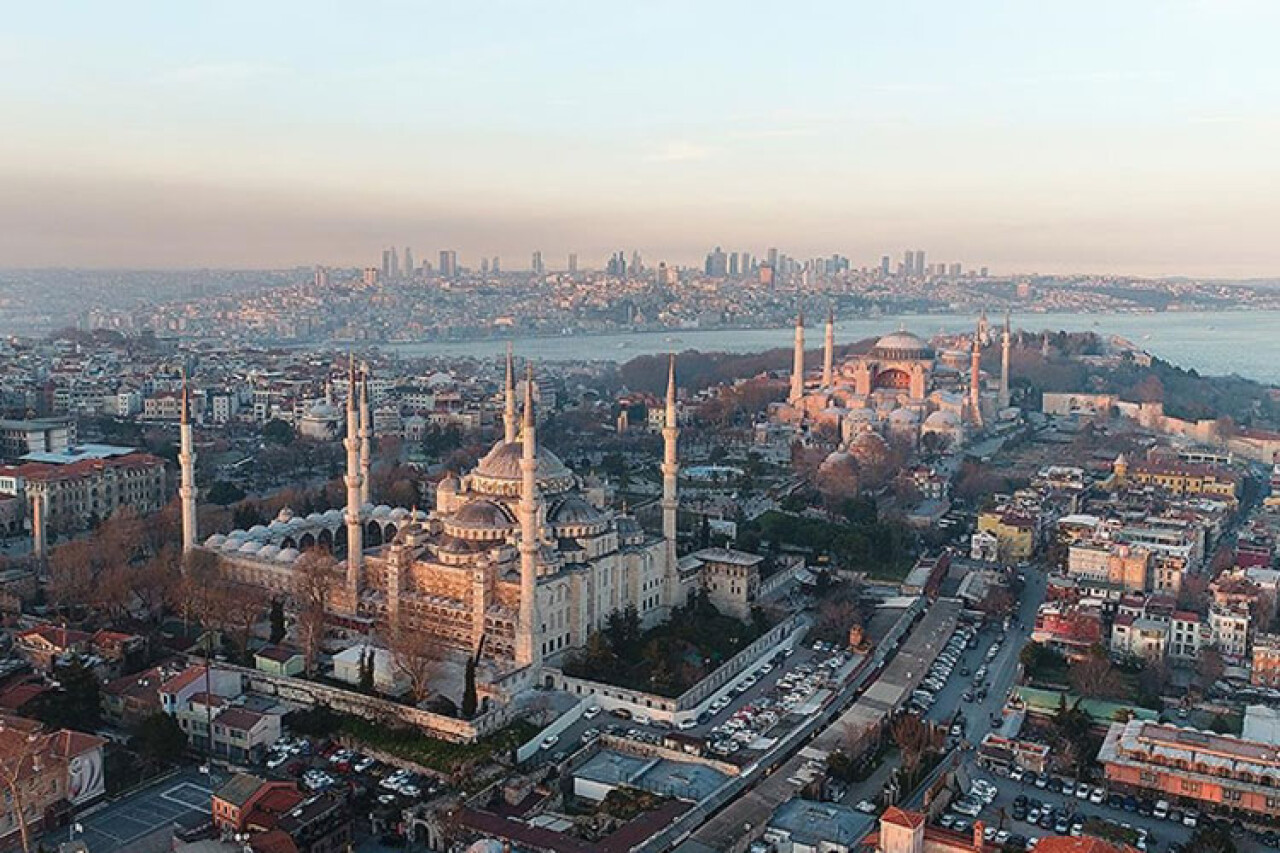 Çifte ezan geleneği Ayasofya ve Sultanahmet'te yaşatılıyor