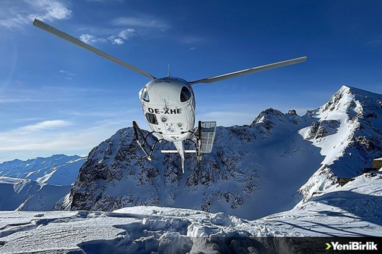 Çengel boynuzlu dağ keçileri için Kaçkarlara helikopterle yem taşındı