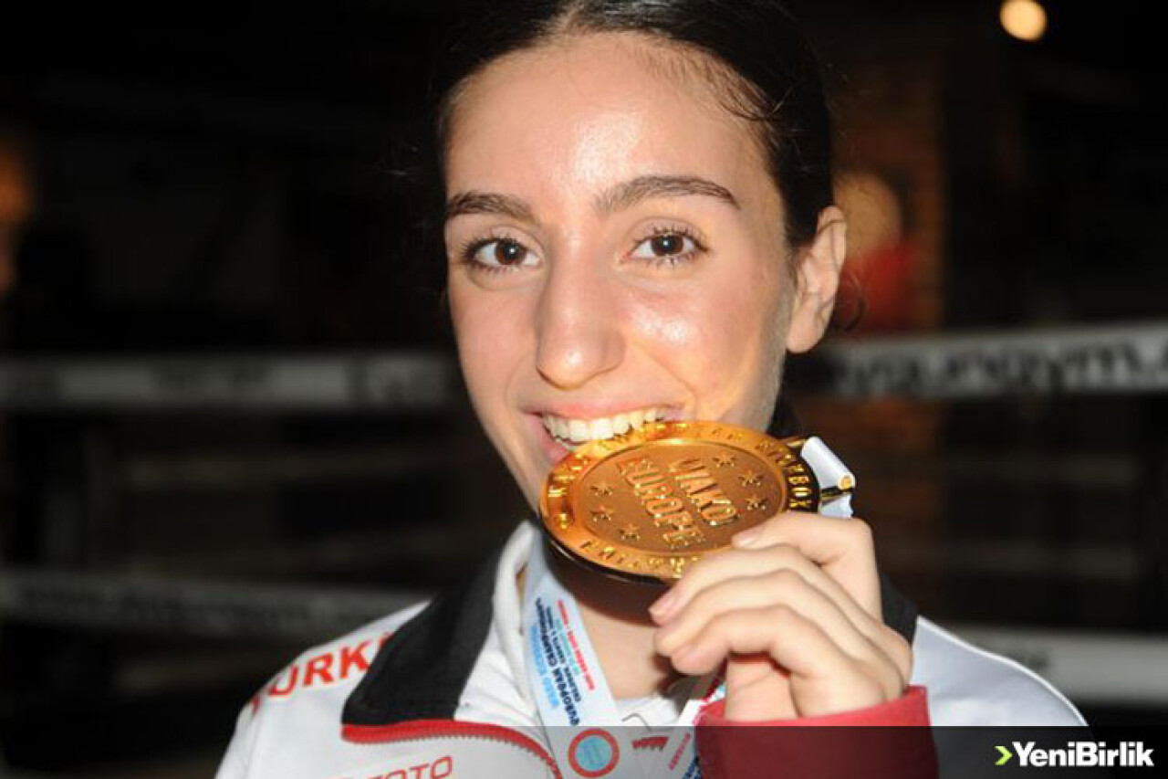 'Muay thai'de dünya, 'kick boks'ta Avrupa şampiyonu oldu