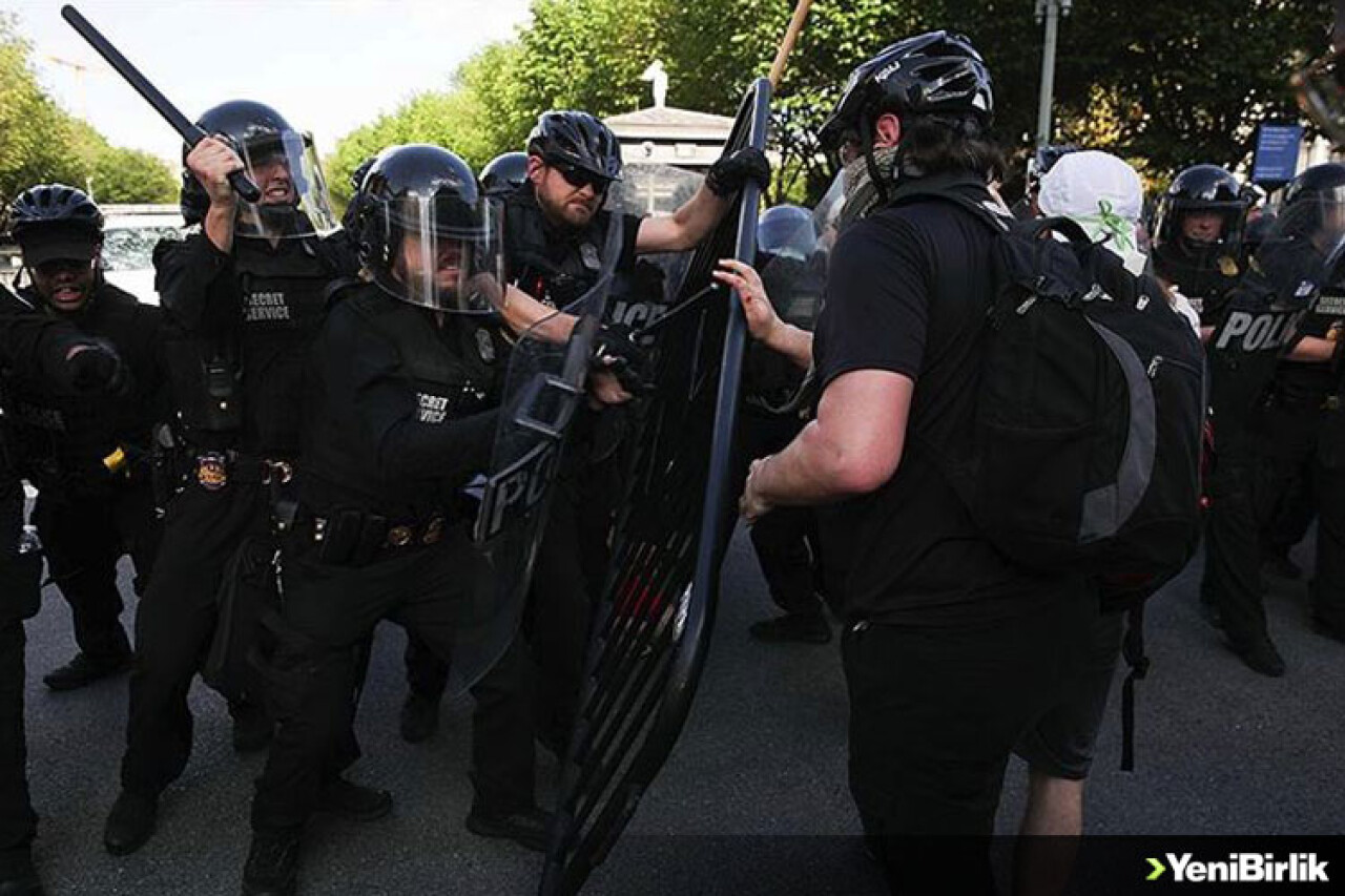 Beyaz Saray önündeki Floyd gösterilerinde tansiyon yükseldi
