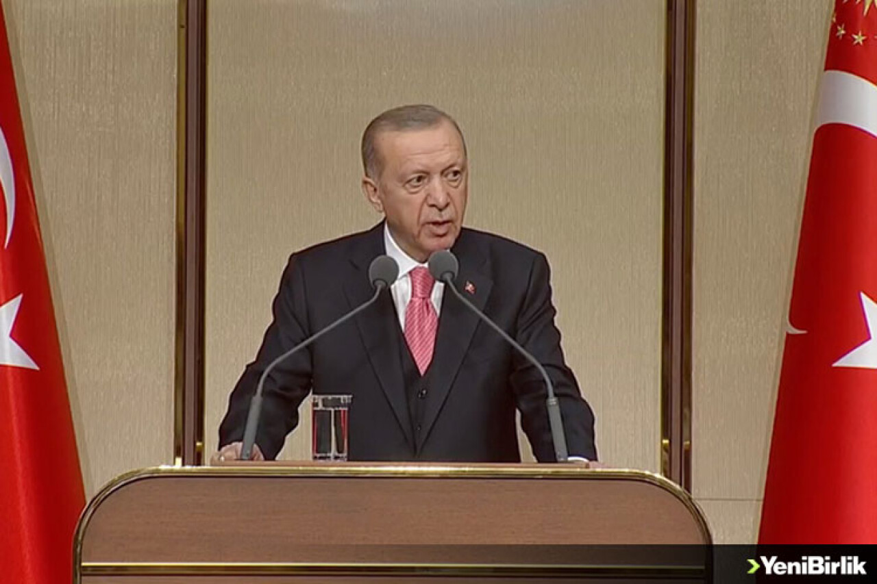 "Başörtüsüne anayasal güvence kazandırırken, aileyi de korumayı hedefliyoruz"