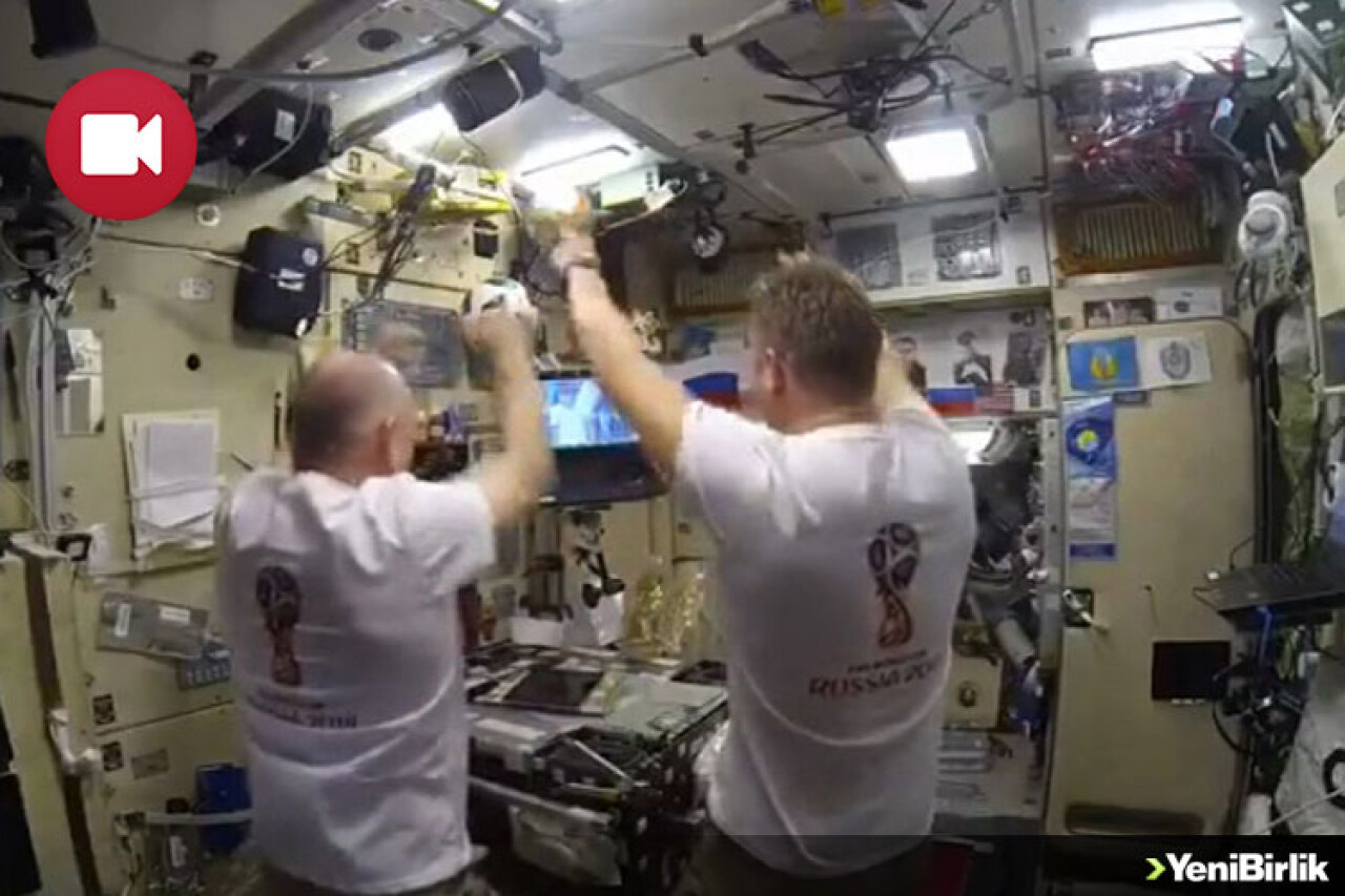 Ruslar Dünya Kupası Zaferini Uzayda Da Kutladı