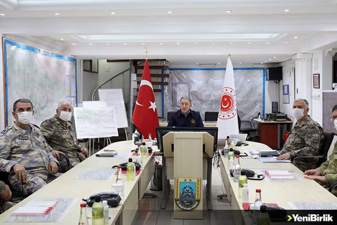 Milli Savunma Bakanı Akar: 700'den fazla hedef vuruldu