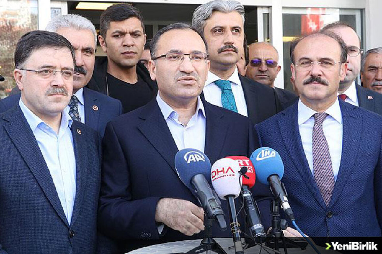 Yıl Olmuş 2018, Gene 'Sattırmayız' Diyor