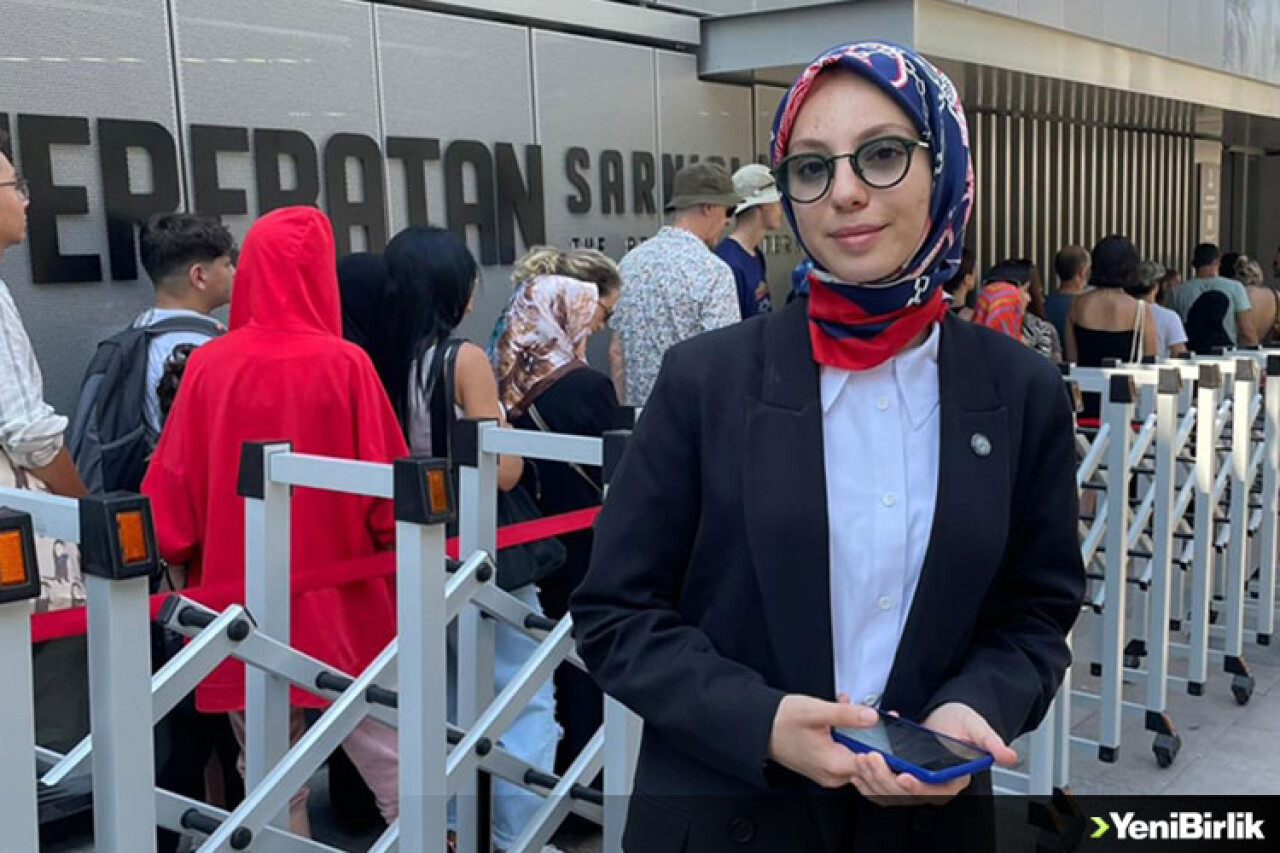 Gençler, "GNS" ile İstanbul'u gezmenin sefasını sürüyor