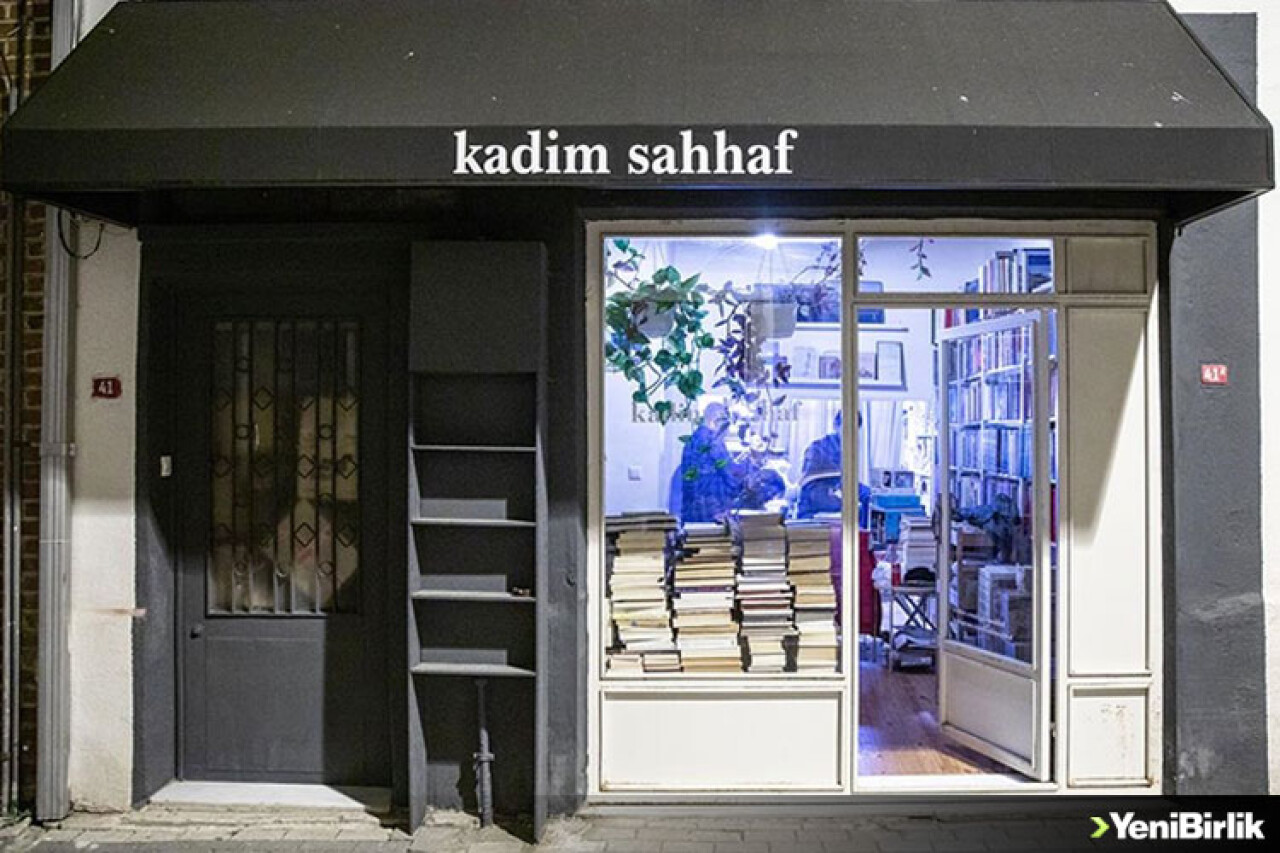 Sahaf dükkanındaki mezatlardan depremzedelere uzanan yardım eli