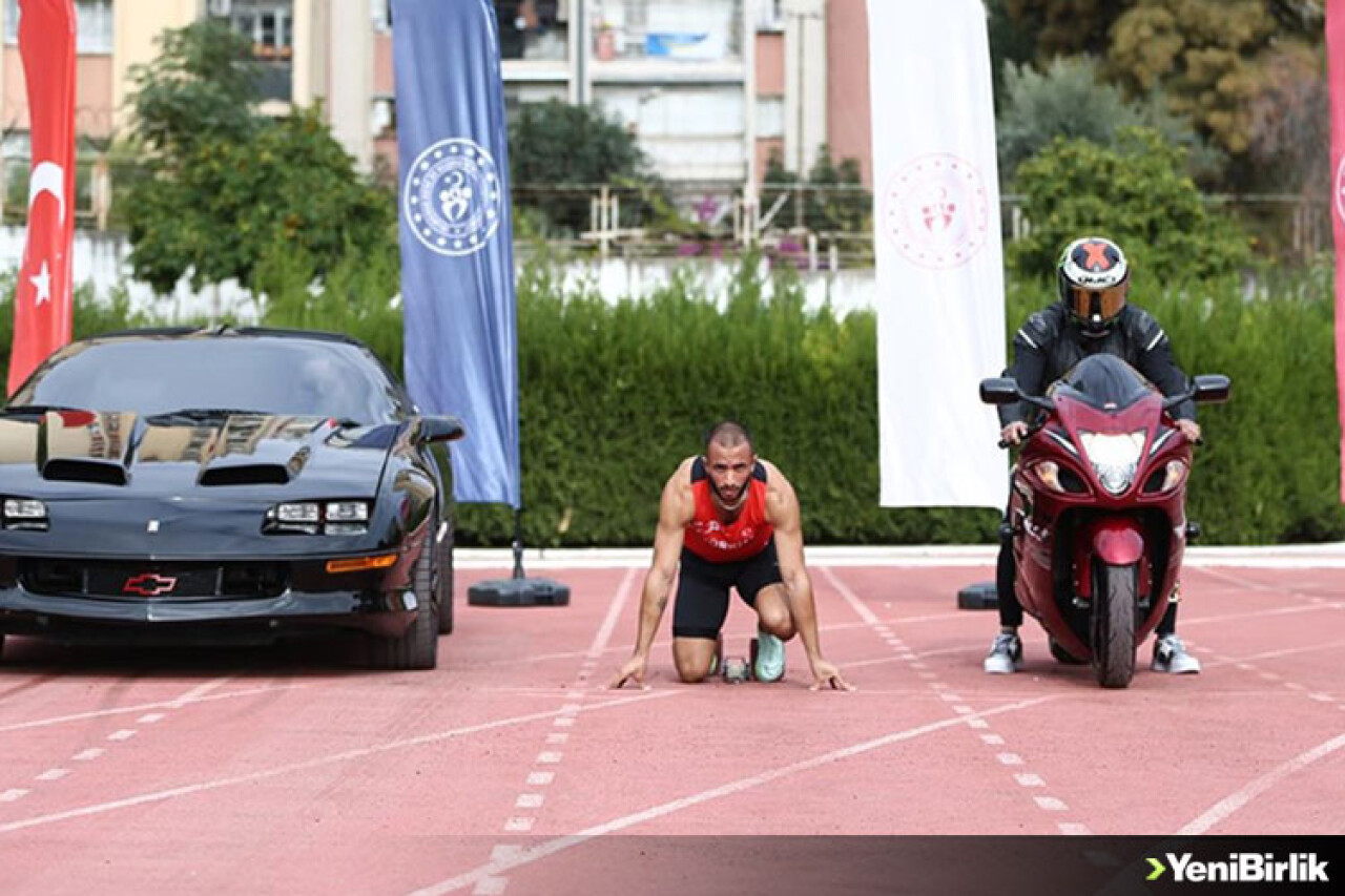 Milli rekortmen atlet Kayhan Özer, spor otomobil ve motosikletle yarıştı