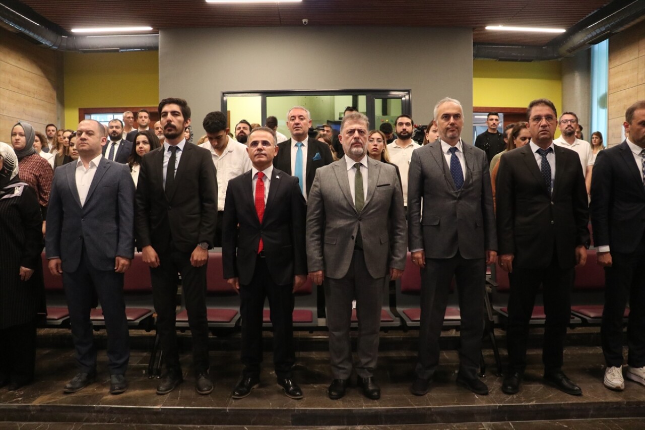 Bursa'da basın mensuplarına bağımlılık ve intihar haberleriyle ilgili eğitim verildi