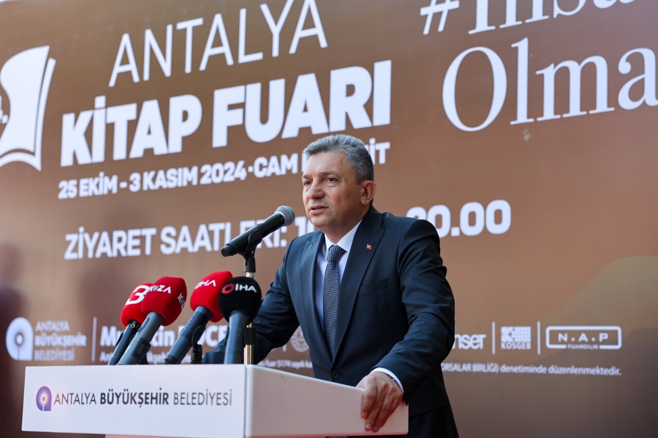 Antalya'da 14. Kitap Fuarı açıldı