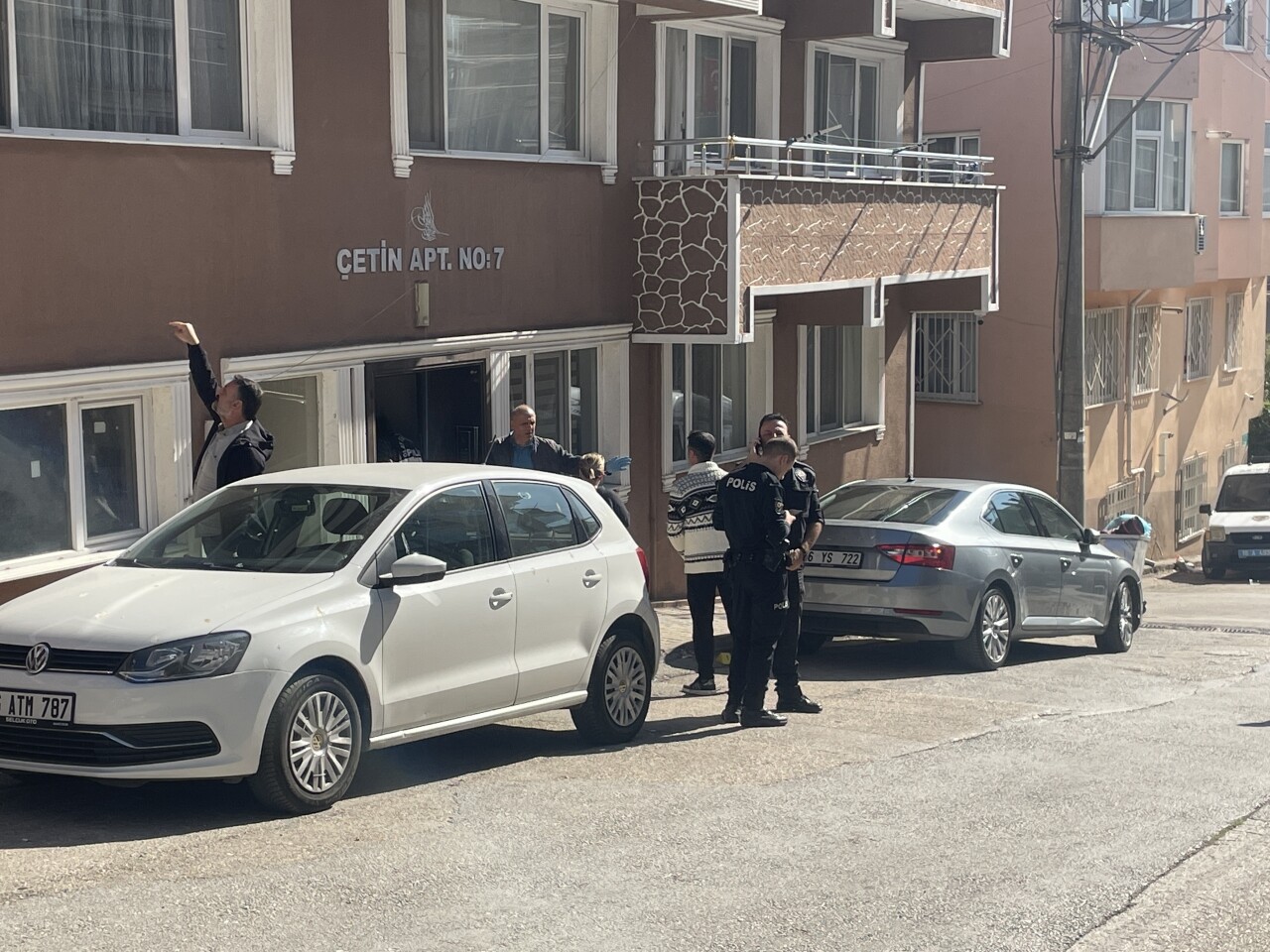 Bursa'da boşanma aşamasındaki eşi tarafından vurulan kadın öldü