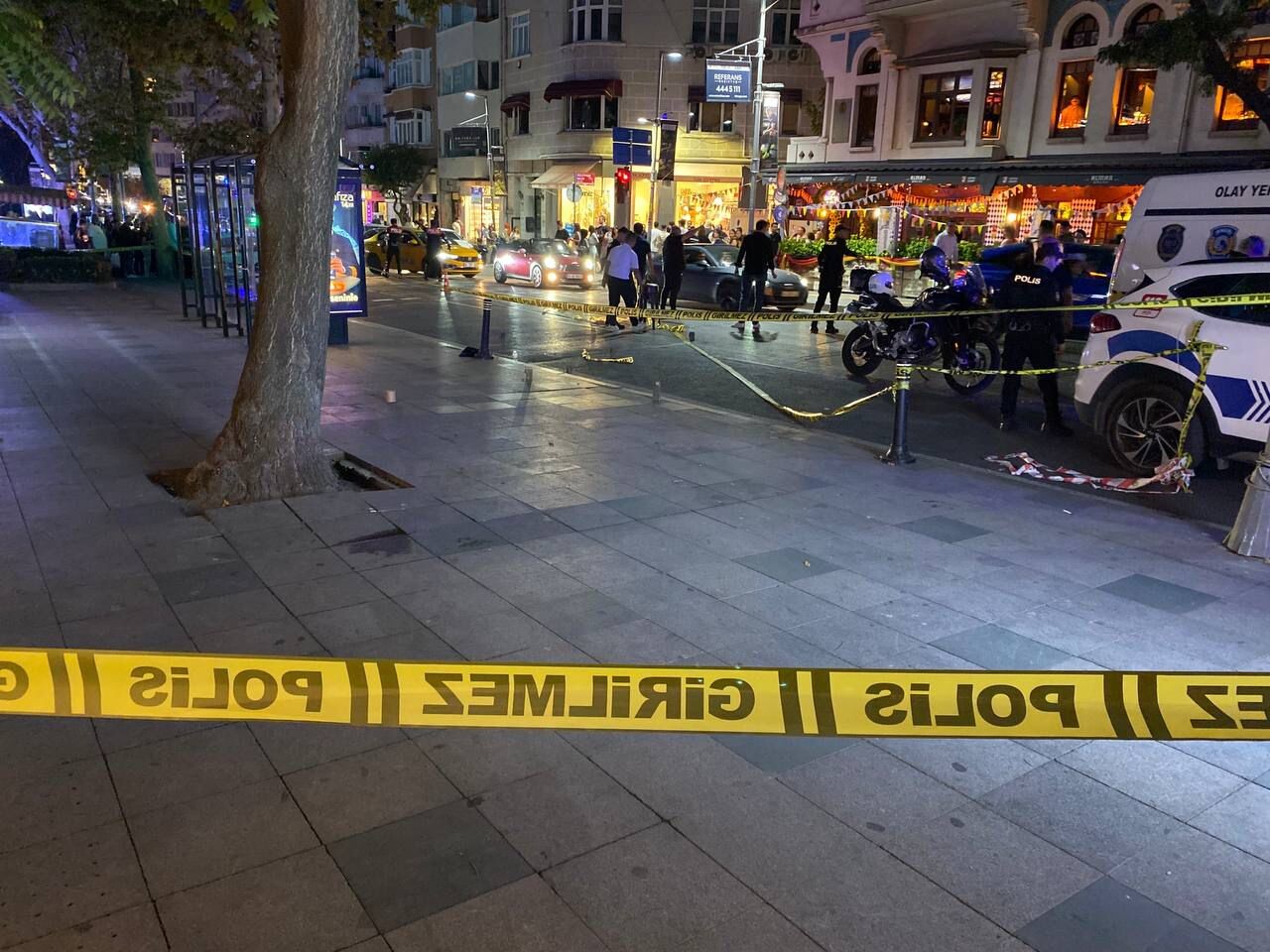 İstanbul'da iki grup arasında çıkan silahlı kavgada 4 kişi yaralandı