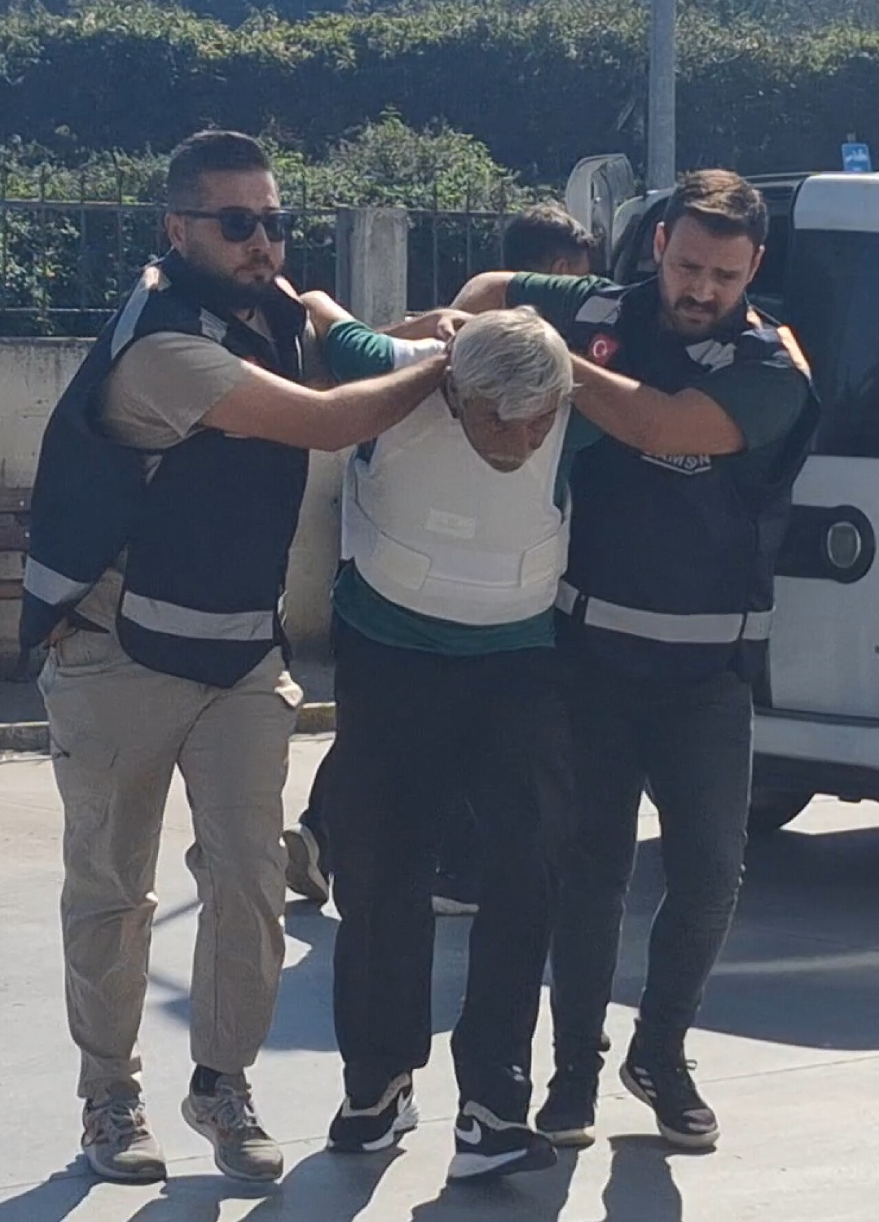 Samsun'da sokakta silahla genci öldüren zanlı adliyeye sevk edildi