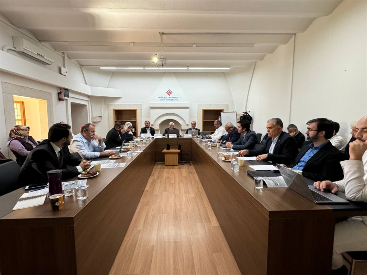 Uluslararası Sistemin Eylemsizlik Krizi Çalıştayı İstanbul'da yapıldı