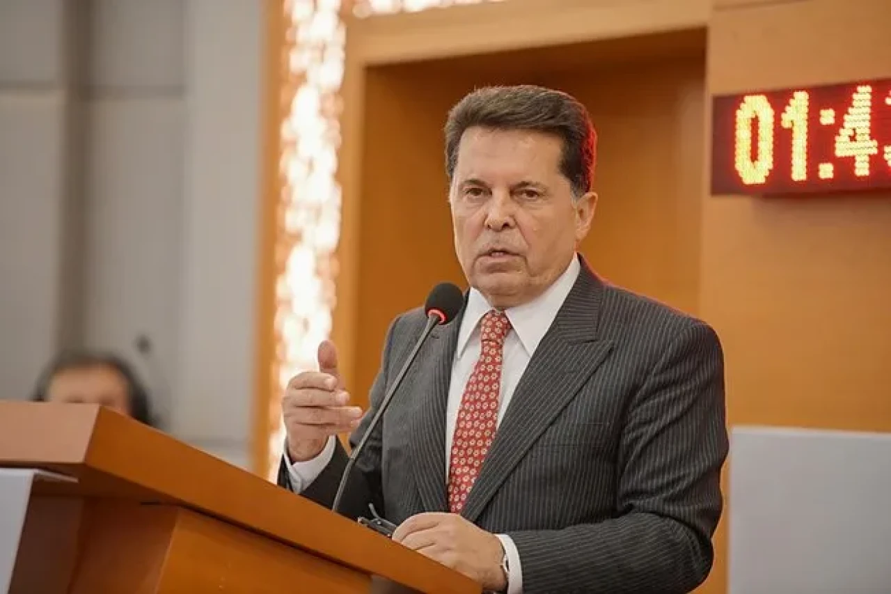 CHP'li belediye başkanı terörden gözaltına alındı