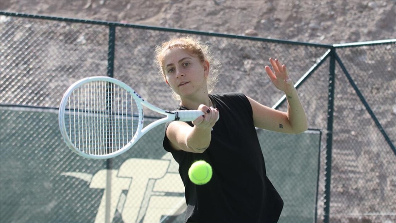 Berfu Cengiz Avustralya Açık'a odaklandı