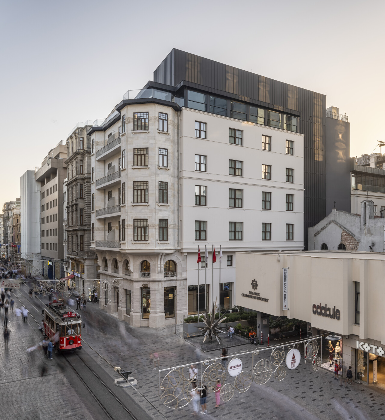 Türkiye’nin ilk yatırım fonu 100 milyar TL’yi aştı