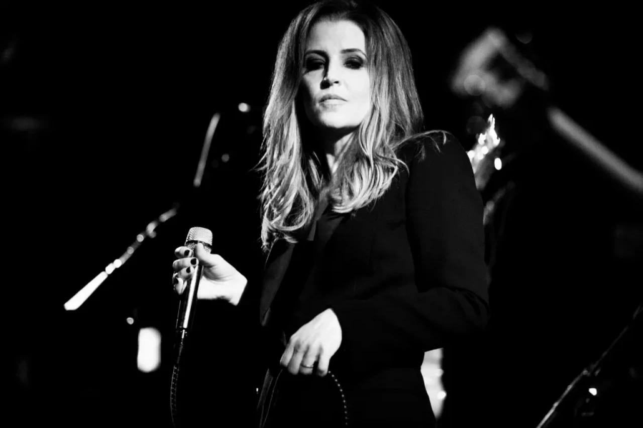 Eşini tuzağa düşürüp hamile kaldı