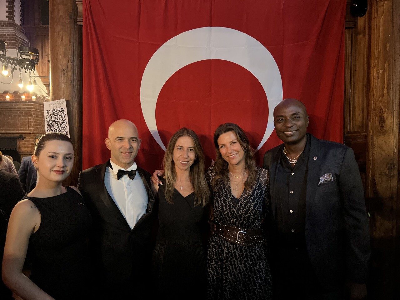 Norveç prensesi Murat Evgin'i izledi