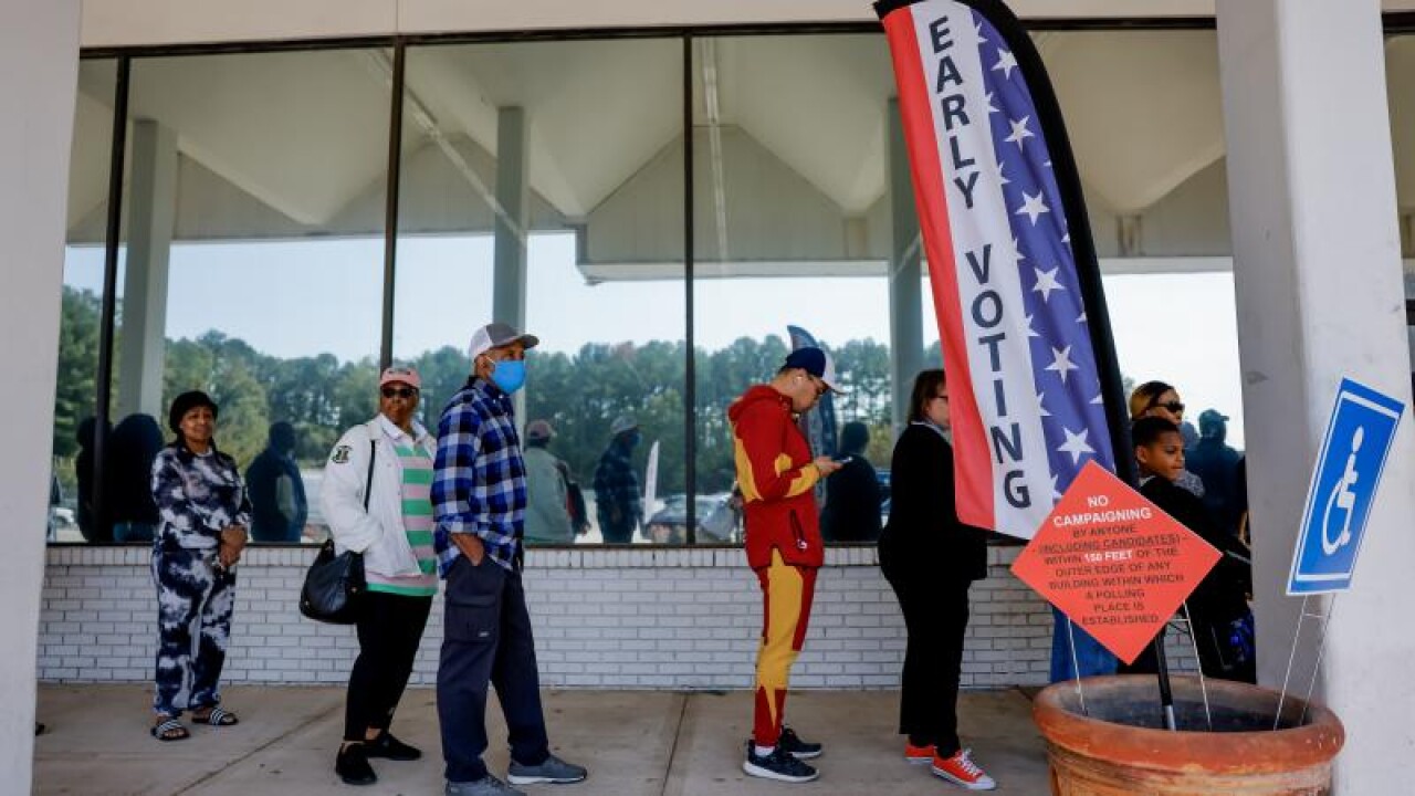 ABD'de başkanlık seçimi için ilk oy verme işlemi Georgia'da başladı