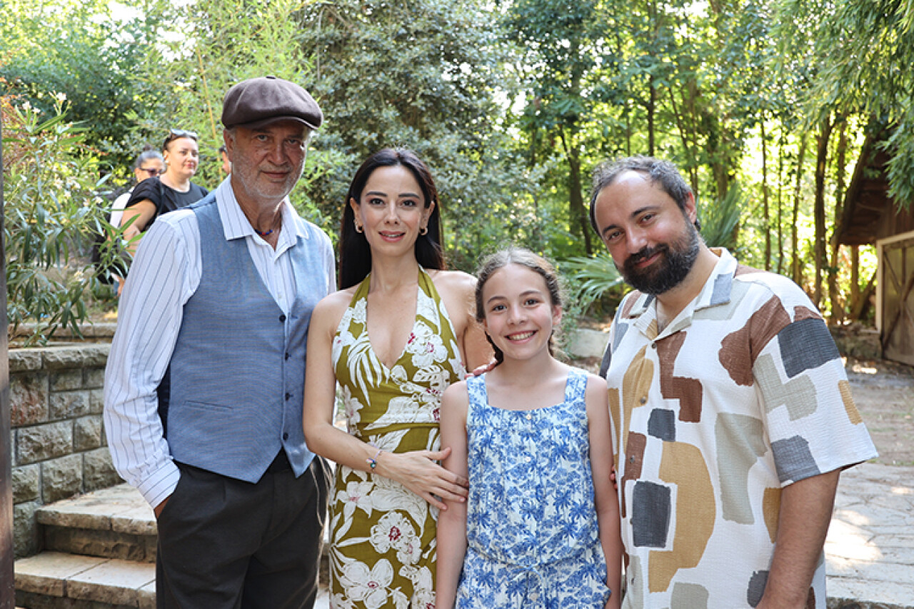 Baba Beni Güldürsene filmi Yeşilçam sıcaklığını yakaladık