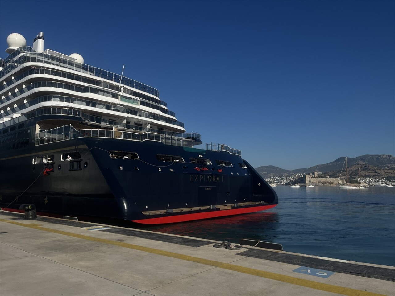Bodrum Cruise Port 256 binden fazla yolcuyu ağırladı