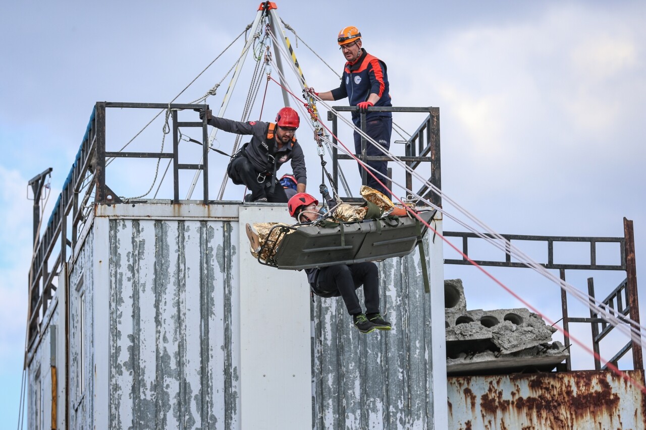 Bursa'da AFAD'a akredite arama kurtarma ekibi sayısı 21'e yükseldi