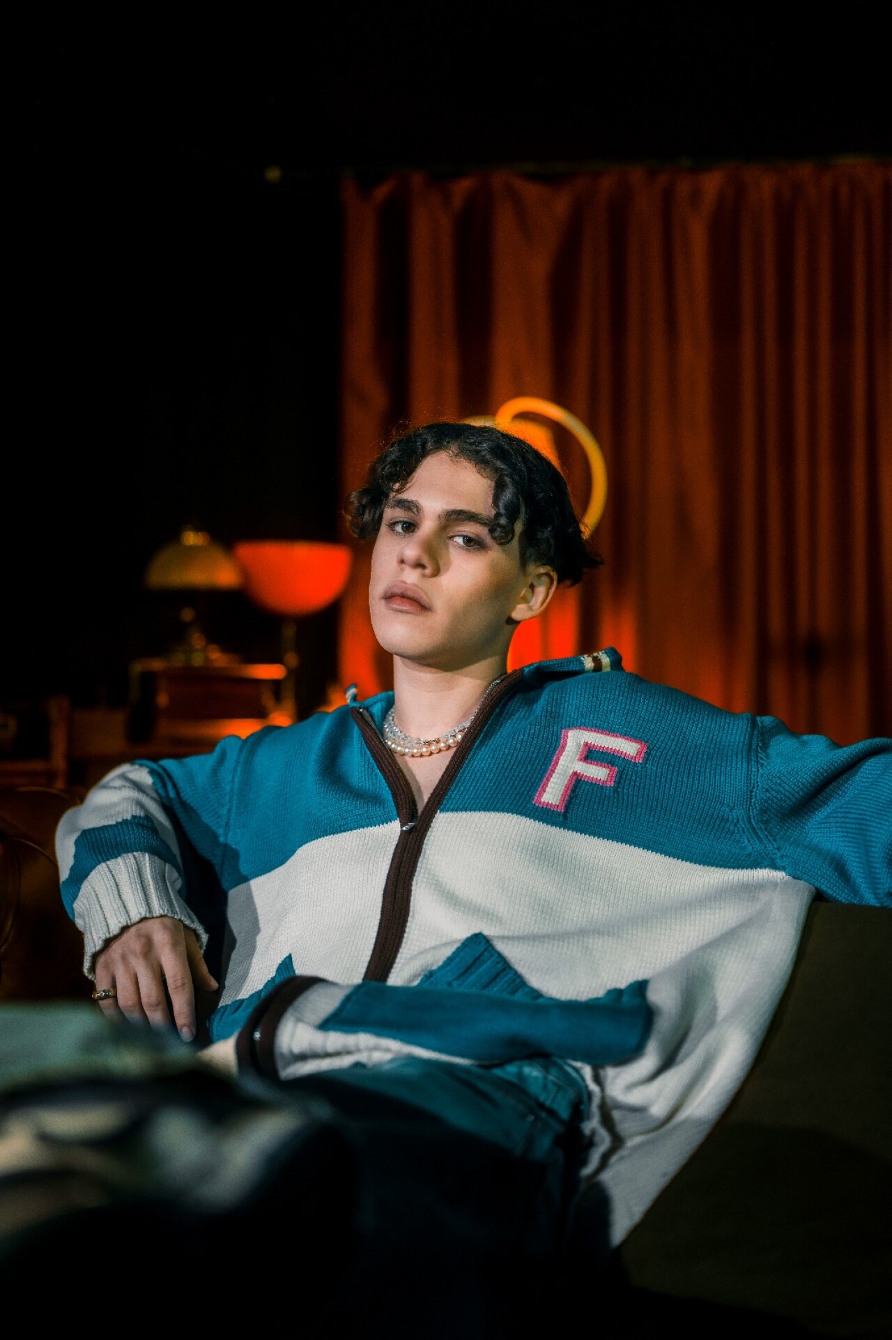 Alper Erözer 20’li Yaşlar ile kariyerinde yeni bir sayfa açıyor!