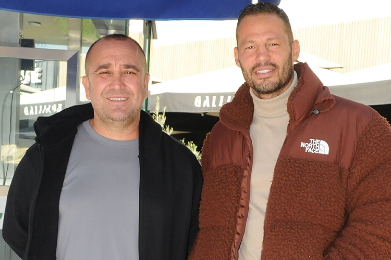 Atakan Arslan şık tarzıyla dikkat çekti