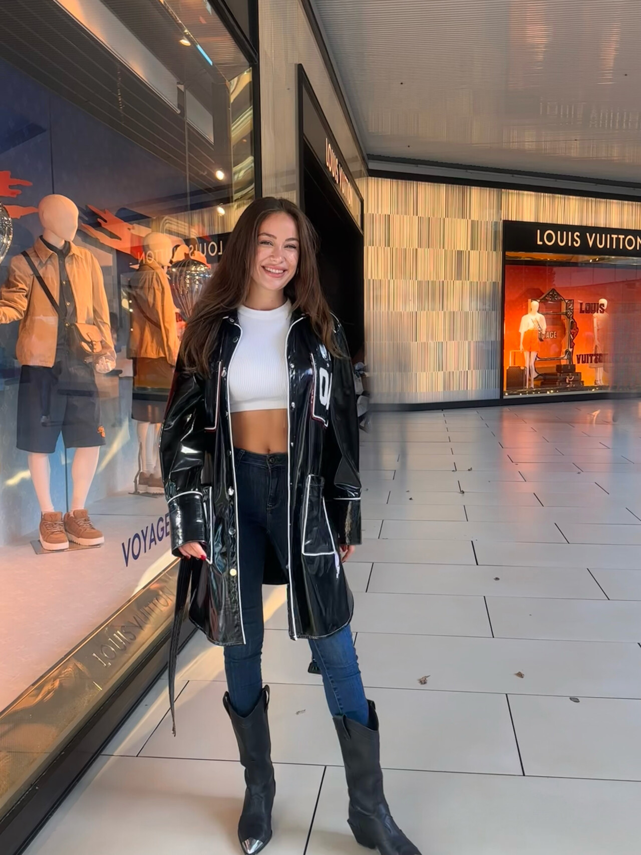 Buse Arslan Şensoy sevenlerini kıramadı